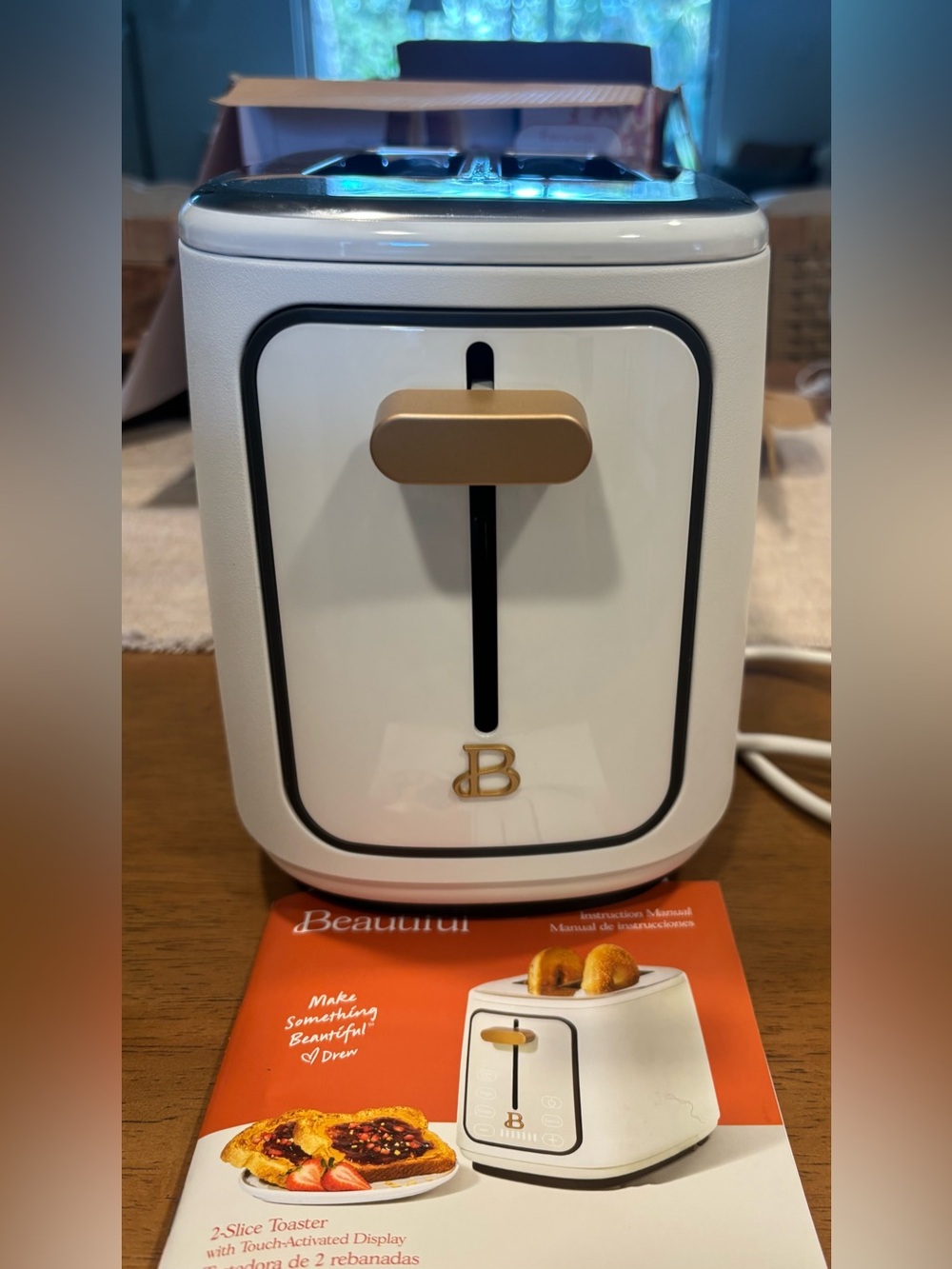 Beautiful by Drew Barrymore 2-Slice Touchscreen Toaster White NEW